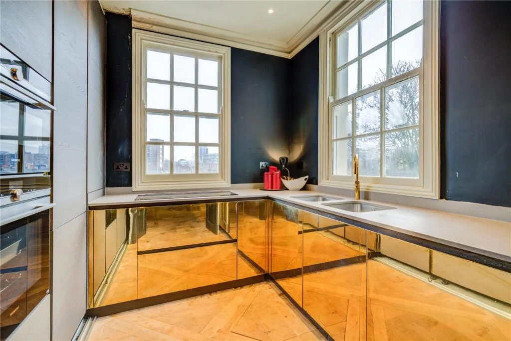 2 bedroom penthouse for rent