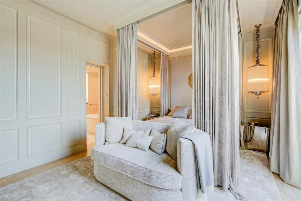 2 bedroom penthouse for rent