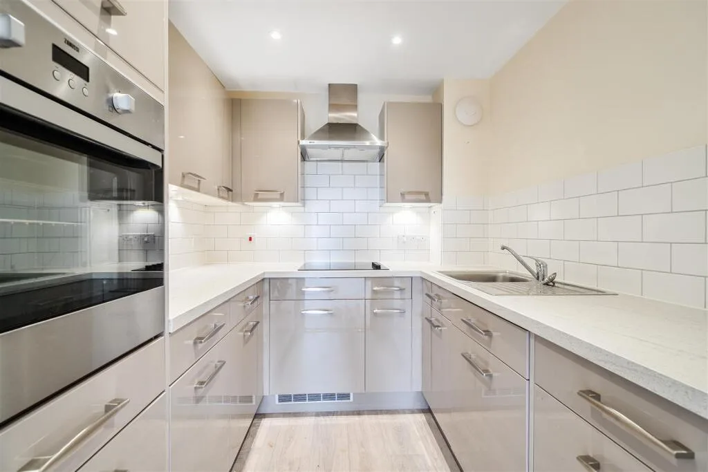 1 bedroom retirement property for rent