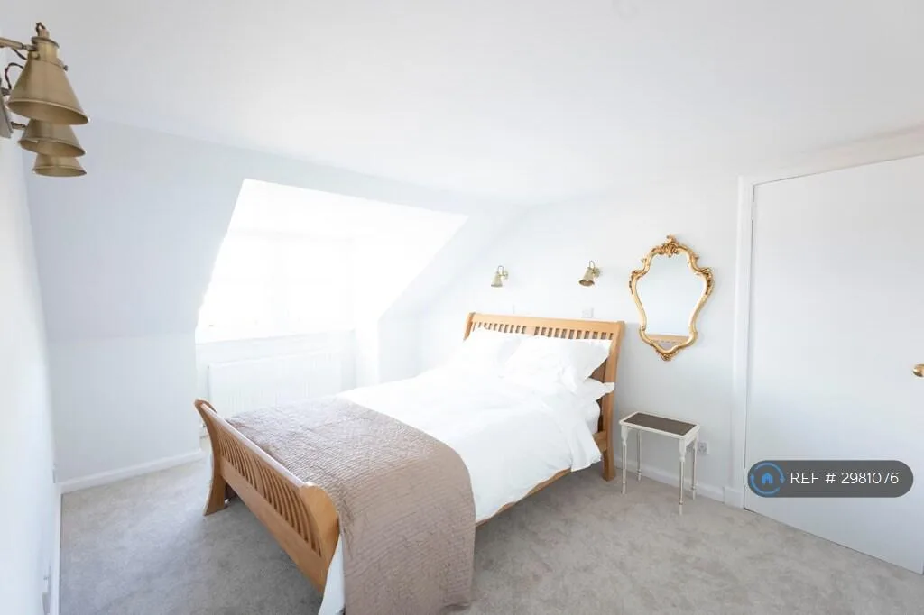 4 bedroom maisonette for rent