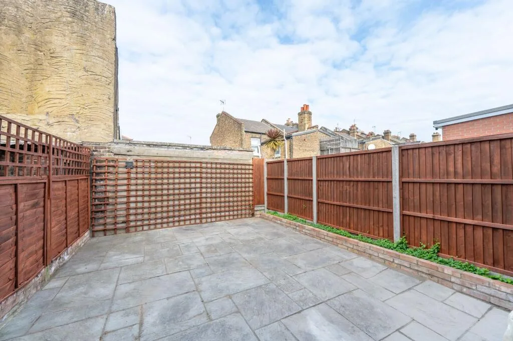 4 bedroom house for rent