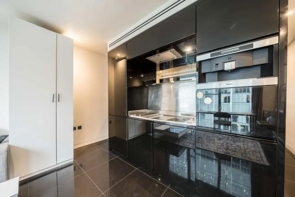 Studio flat for rent