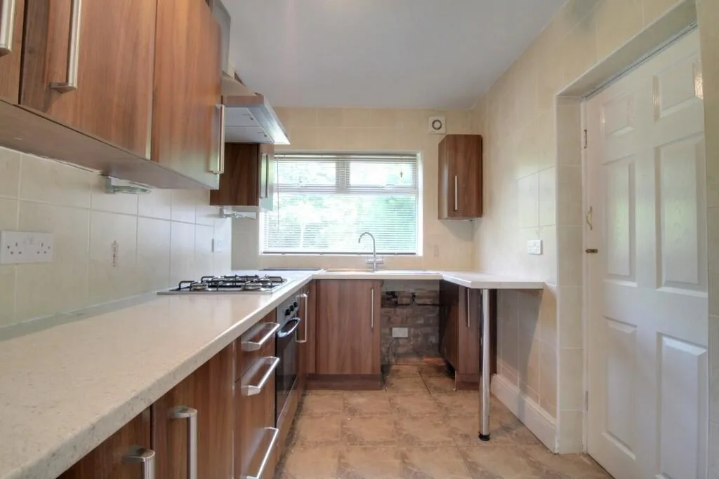 2 bedroom semi-detached house for rent
