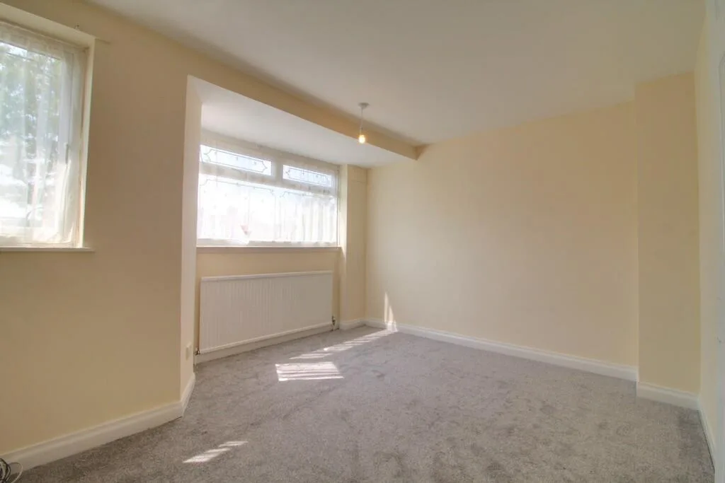 2 bedroom semi-detached house for rent