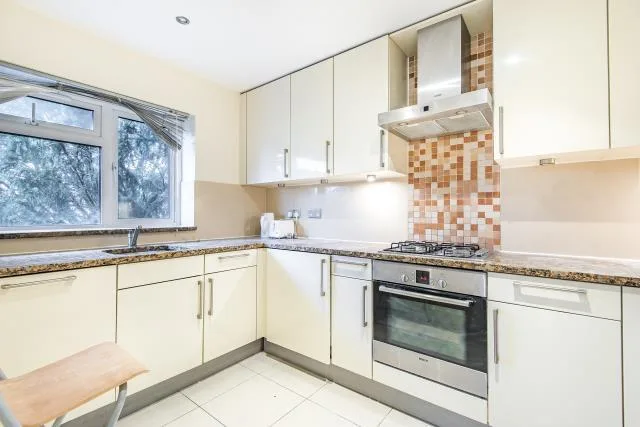 2 bedroom flat for rent