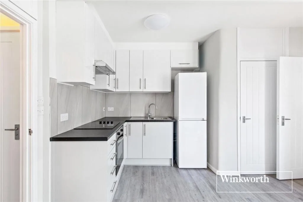 2 bedroom maisonette for rent