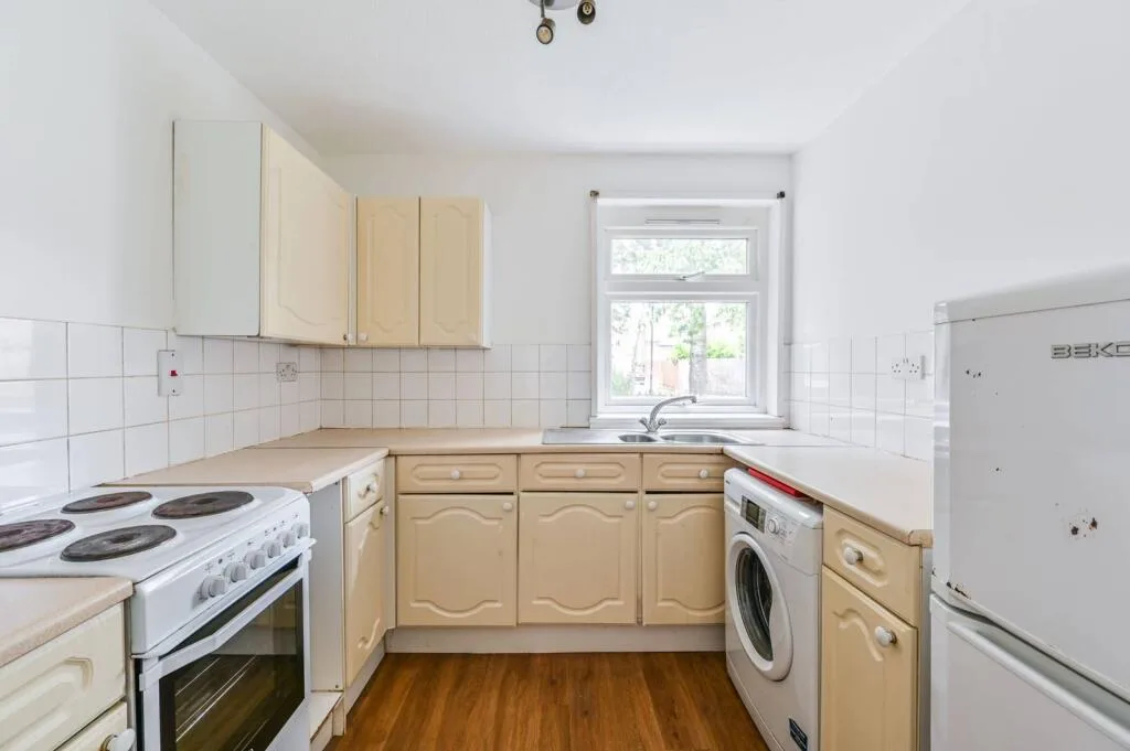 Heath Road, SW8, Battersea, London, SW8