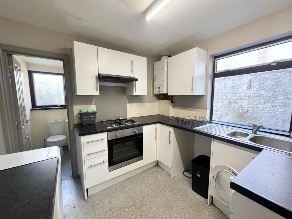 5 bedroom house for rent