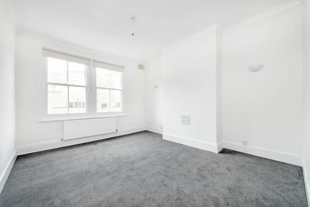 2 bedroom maisonette for rent