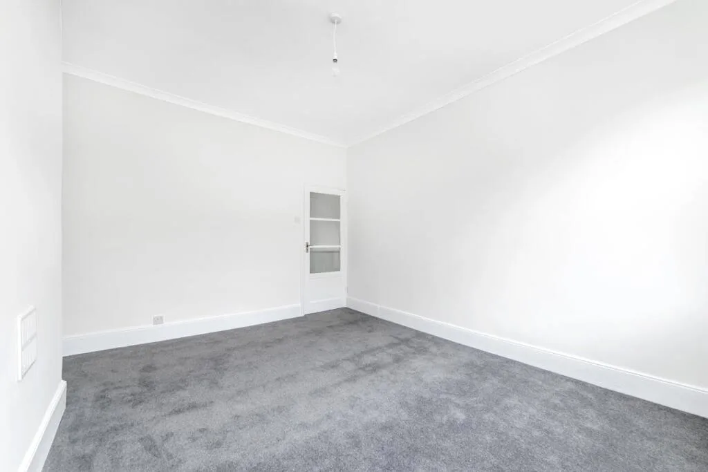 2 bedroom maisonette for rent