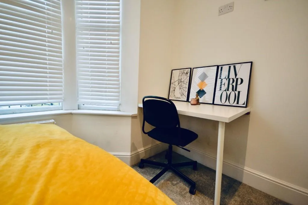 6 bedroom terraced house for rent
