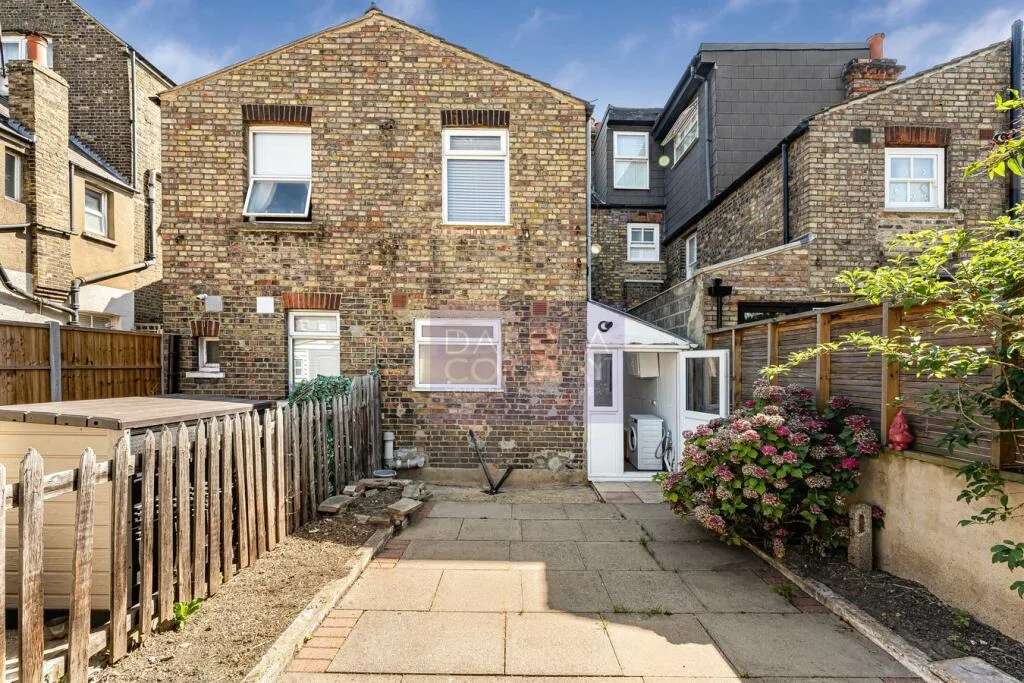 3 bedroom terraced house for rent