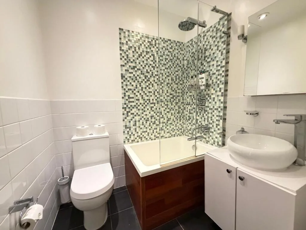 3 bedroom flat for rent