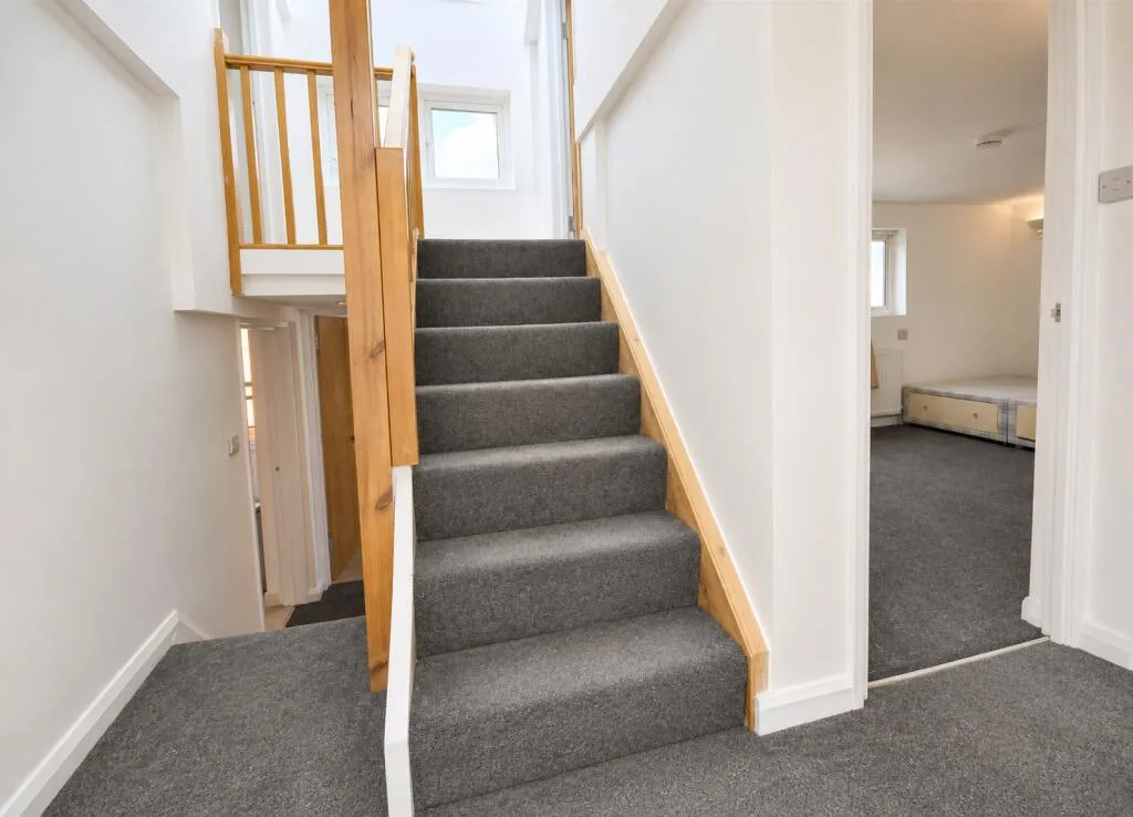 4 bedroom flat for rent