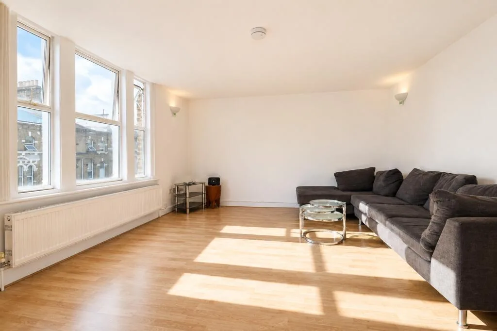 4 bedroom flat for rent