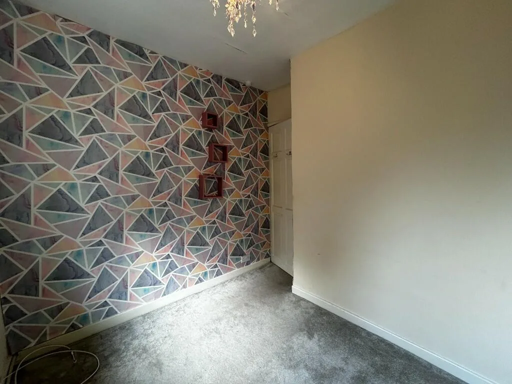 3 bedroom end of terrace house for rent