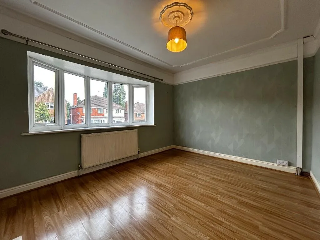 3 bedroom end of terrace house for rent