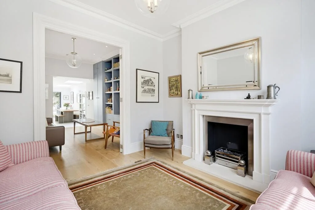 5 bedroom terraced house for rent