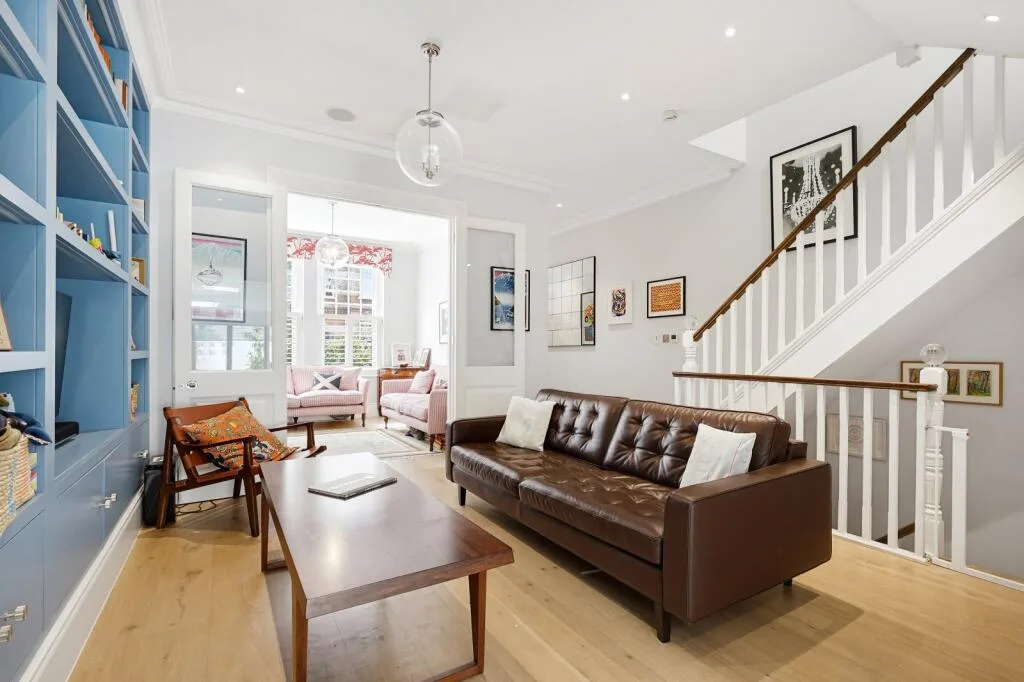 5 bedroom terraced house for rent