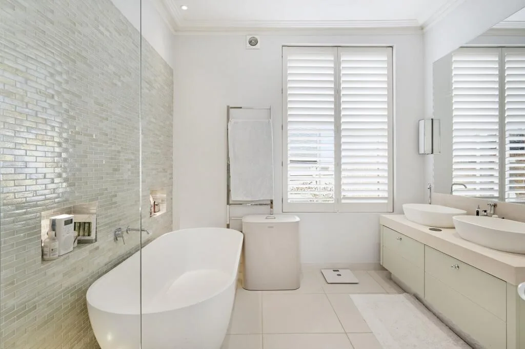 5 bedroom terraced house for rent