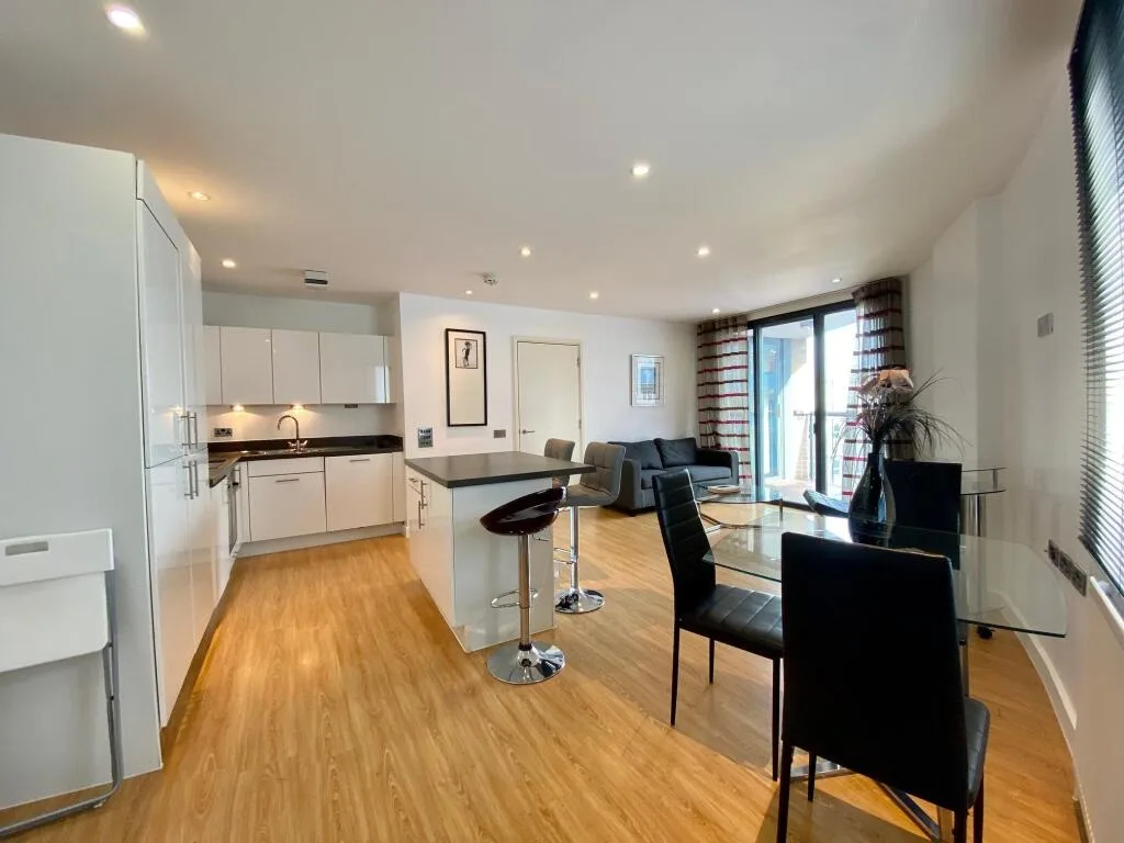 2 bedroom flat for rent