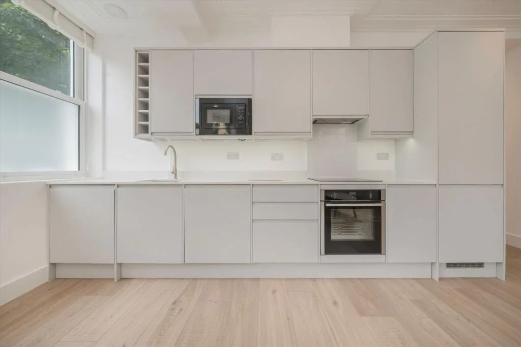 2 bedroom maisonette for rent