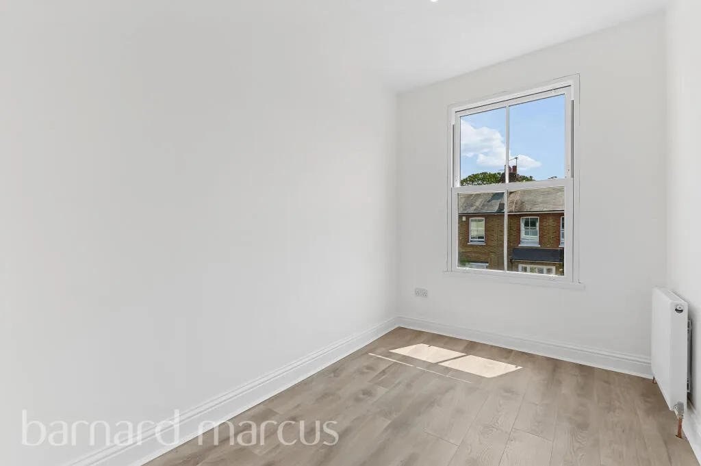 4 bedroom maisonette for rent
