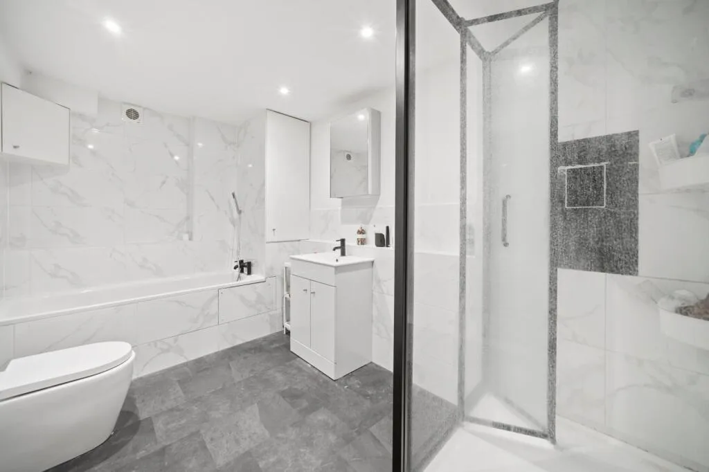 2 bedroom house for rent
