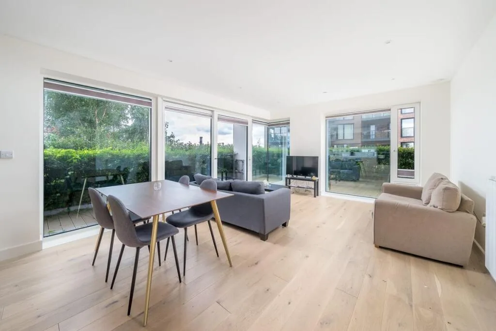3 bedroom ground floor flat for rent