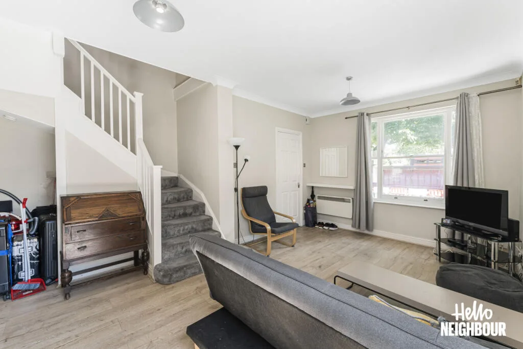 2 bedroom maisonette for rent