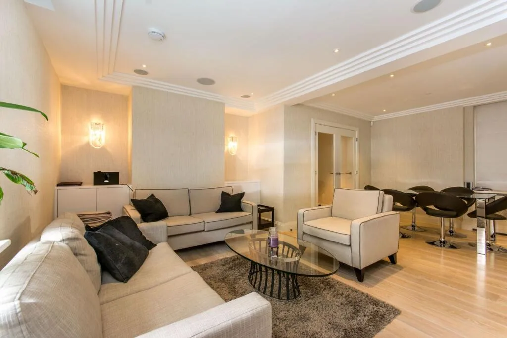 3 bedroom flat for rent