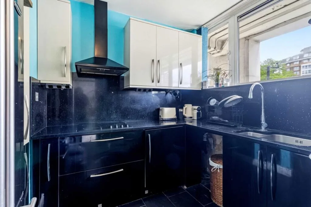 3 bedroom flat for rent