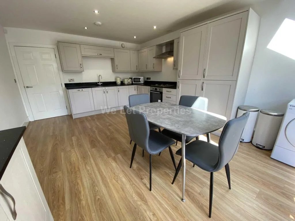 4 bedroom house for rent