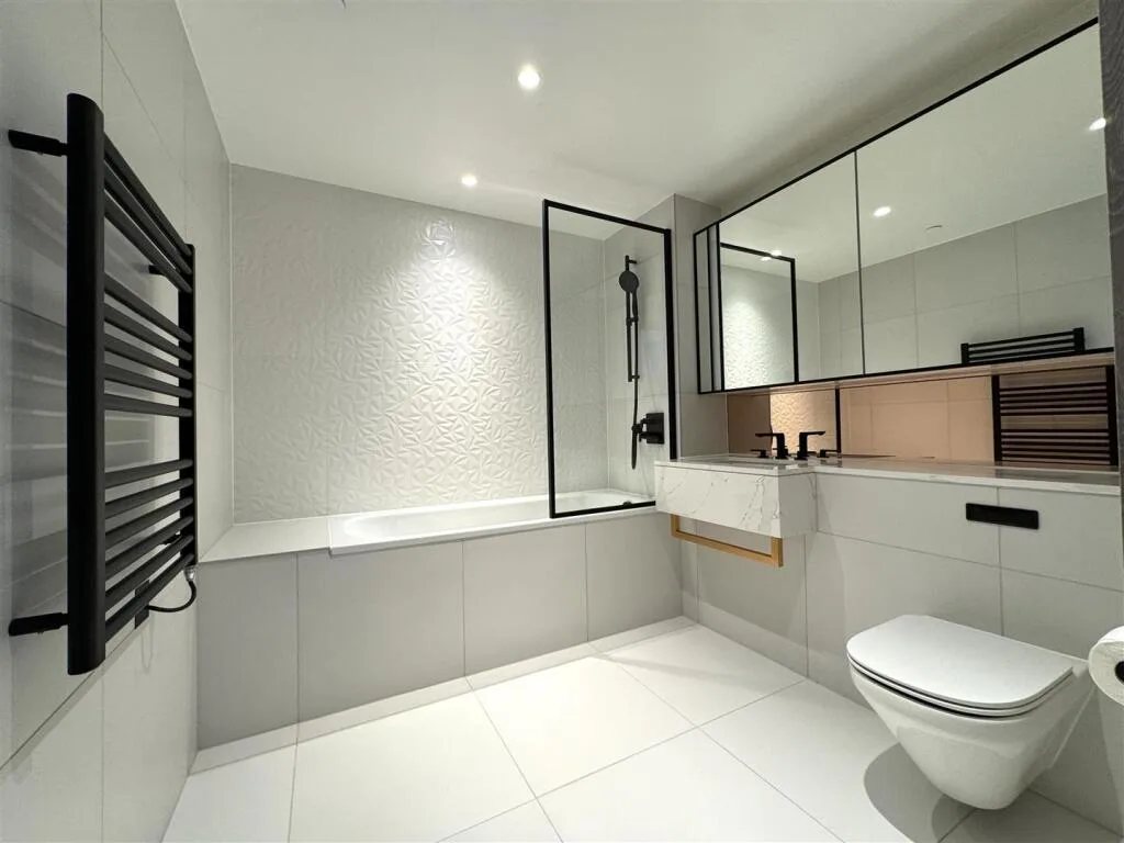 3 bedroom apartment for rent