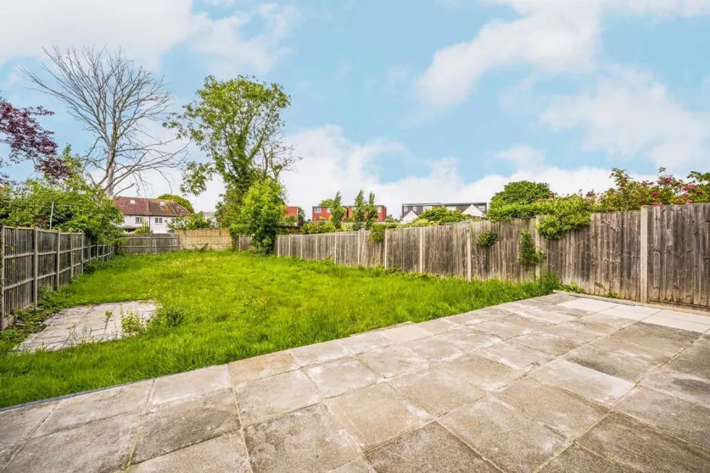 5 bedroom house for rent