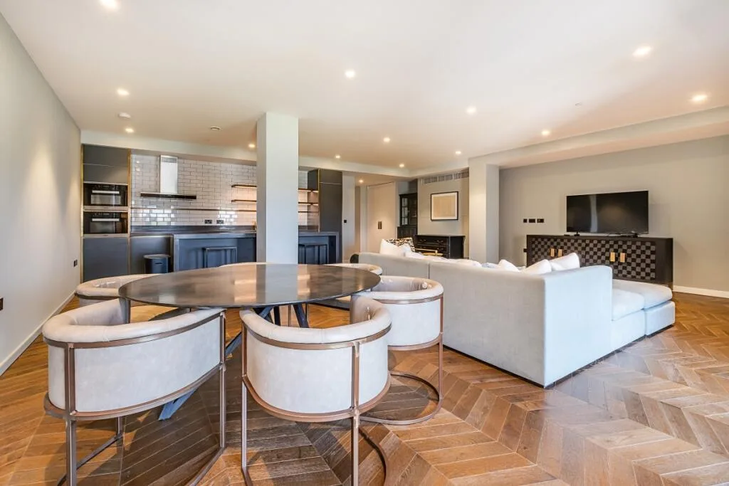 3 bedroom flat for rent