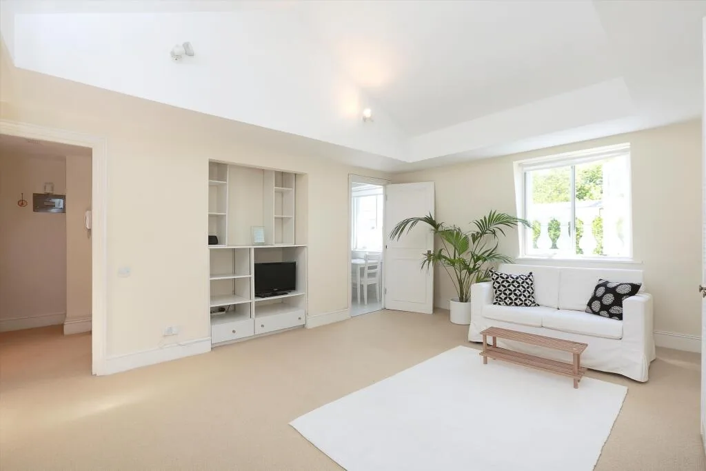 Studio flat for rent