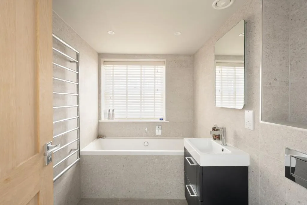 4 bedroom mews property for rent