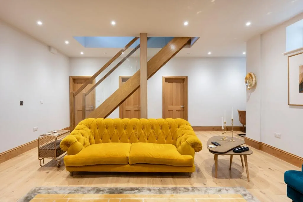 4 bedroom mews property for rent