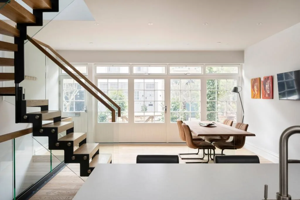 4 bedroom mews property for rent