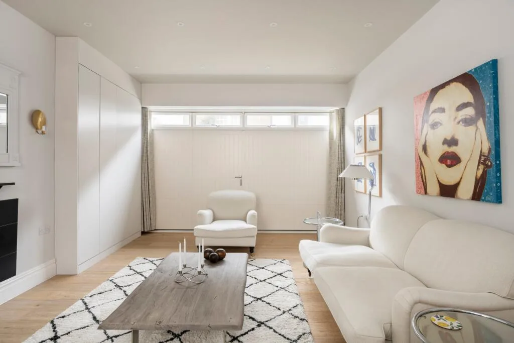 4 bedroom mews property for rent