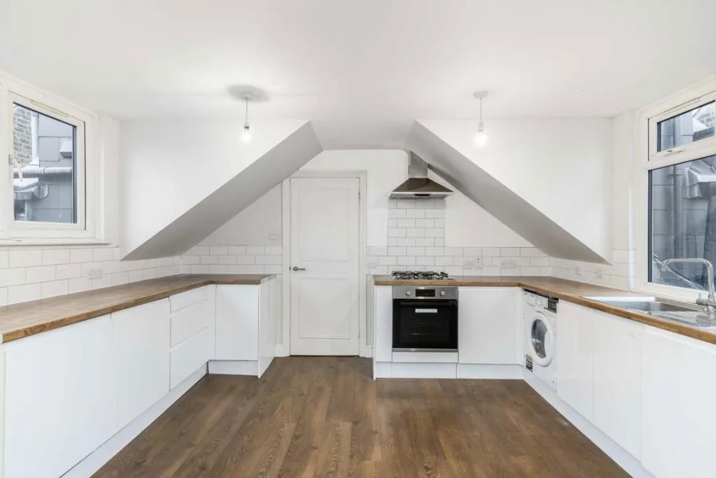 3 bedroom flat for rent