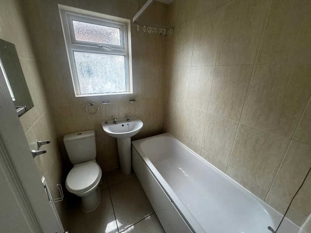 4 bedroom terraced house for rent