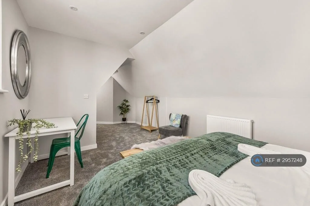 2 bedroom flat for rent