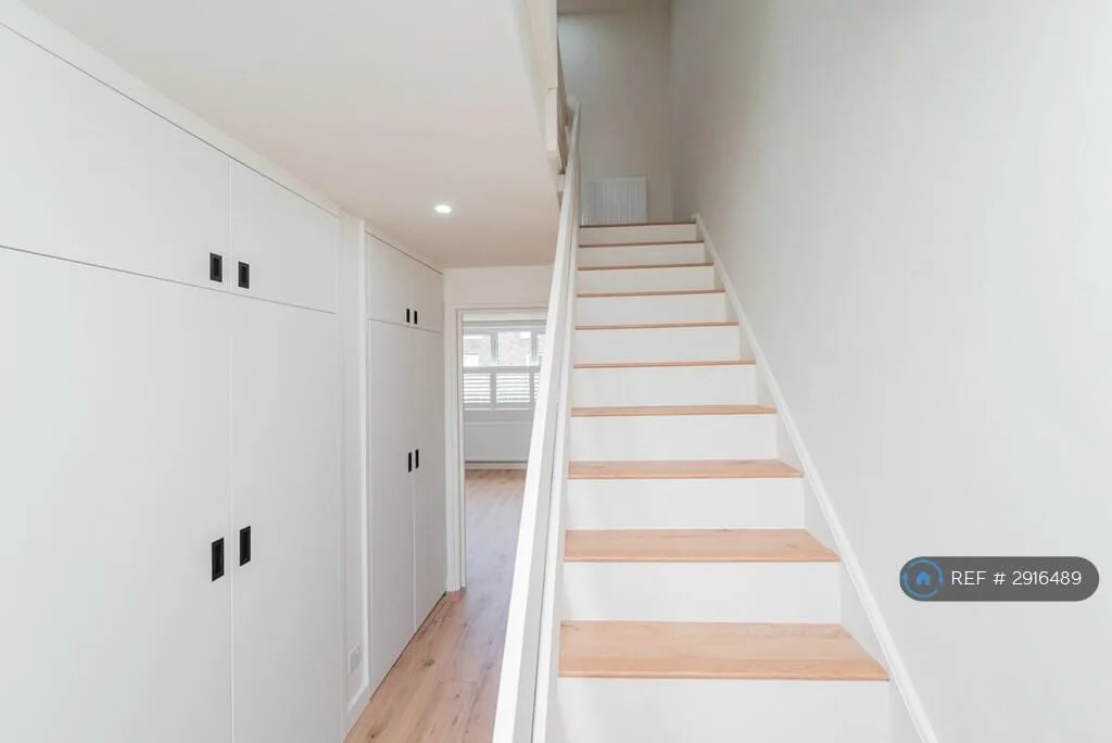 3 bedroom maisonette for rent
