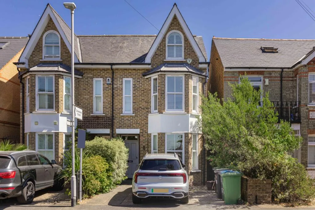 4 bedroom house for rent