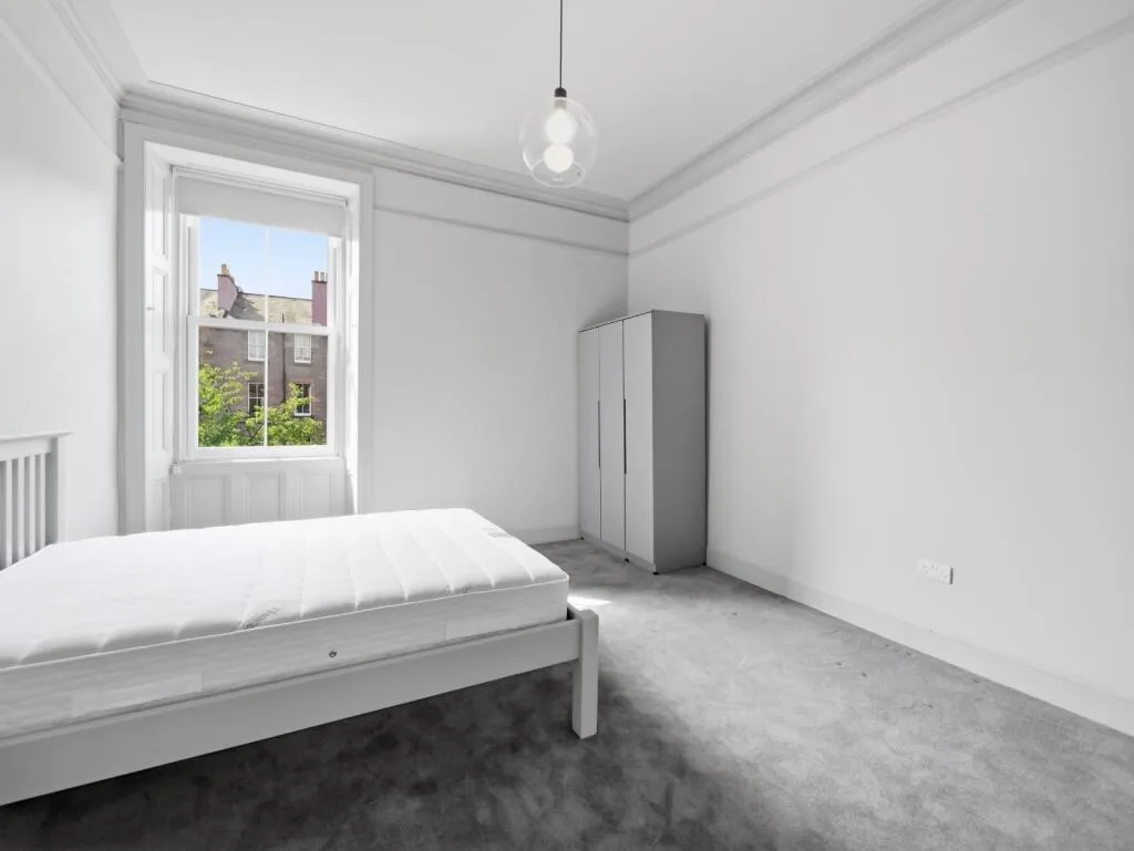 4 bedroom flat for rent