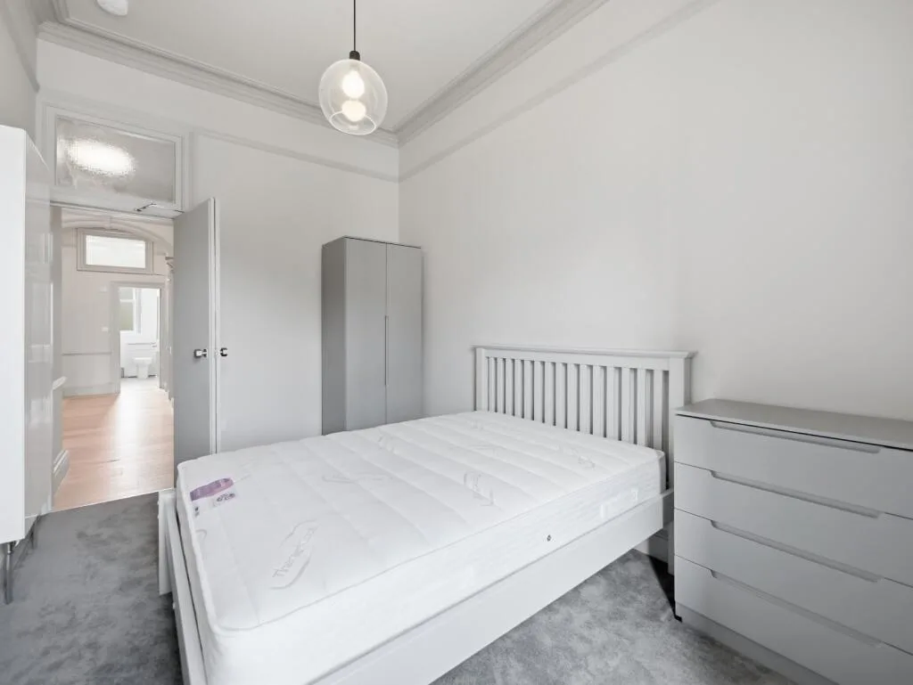 4 bedroom flat for rent