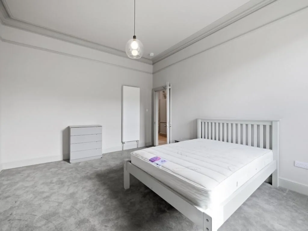 4 bedroom flat for rent