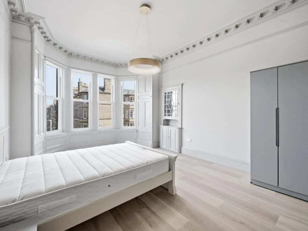 4 bedroom flat for rent